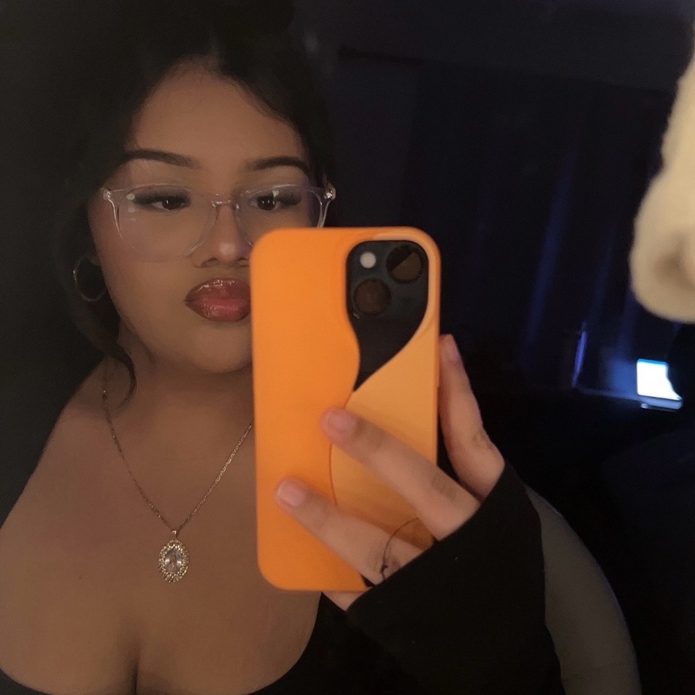 Meet your Posher, Kiara